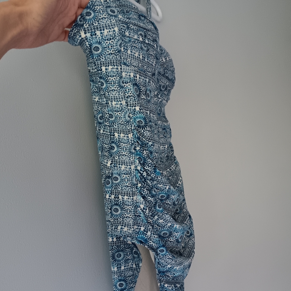 Niptuck One Piece Joanne Swimsuit Multi Fit Cups Side Panel Blue White Size 10 - Picture 9 of 11